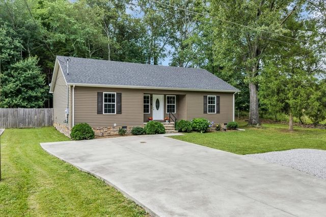 727 Marbury Rd, Tullahoma, TN 37388