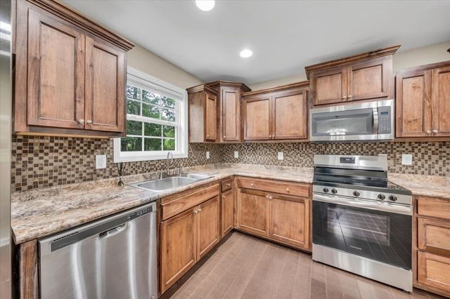 727 Marbury Rd, Tullahoma, TN 37388
