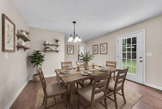 727 Marbury Rd, Tullahoma, TN 37388