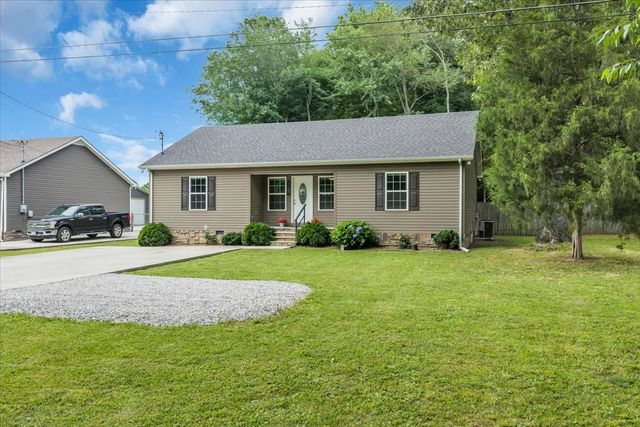 727 Marbury Rd, Tullahoma, TN 37388