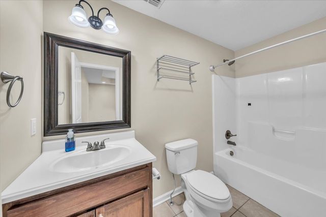 727 Marbury Rd, Tullahoma, TN 37388