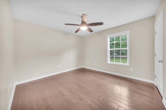 727 Marbury Rd, Tullahoma, TN 37388