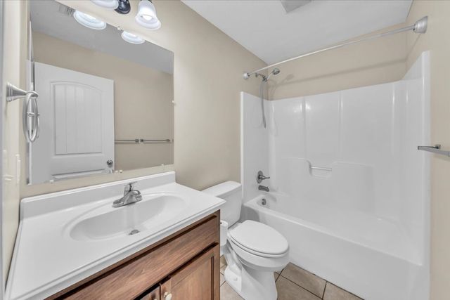 727 Marbury Rd, Tullahoma, TN 37388