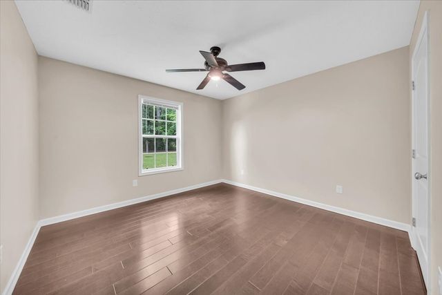 727 Marbury Rd, Tullahoma, TN 37388