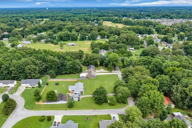727 Marbury Rd, Tullahoma, TN 37388
