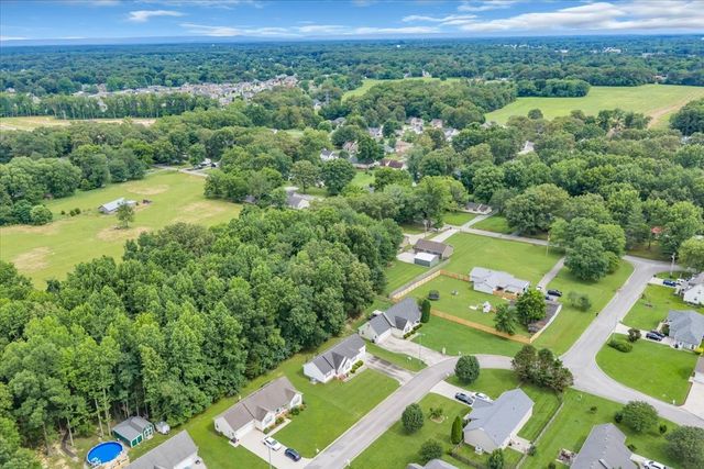 727 Marbury Rd, Tullahoma, TN 37388