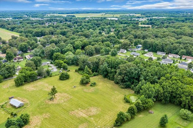 727 Marbury Rd, Tullahoma, TN 37388