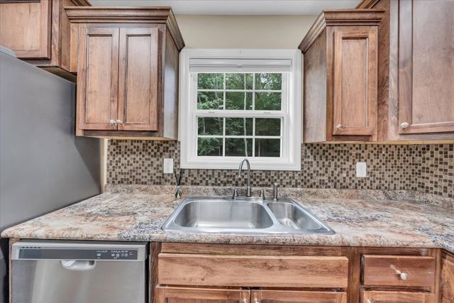 727 Marbury Rd, Tullahoma, TN 37388