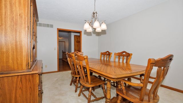 2838 Saint Andrews Court, El Paso, IL 61738