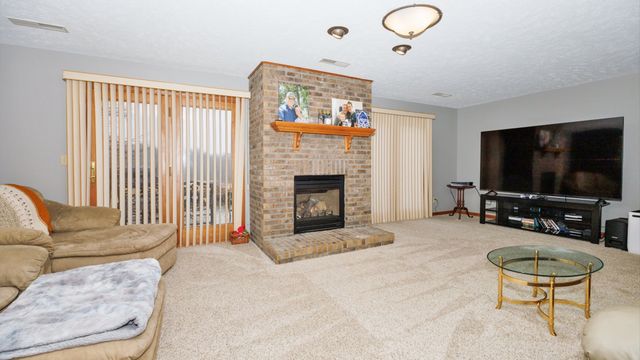 2838 Saint Andrews Court, El Paso, IL 61738