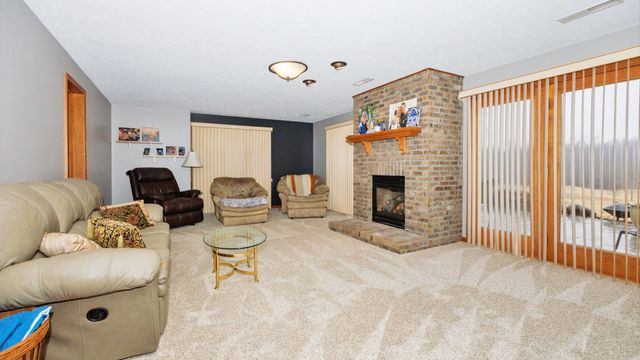 2838 Saint Andrews Court, El Paso, IL 61738