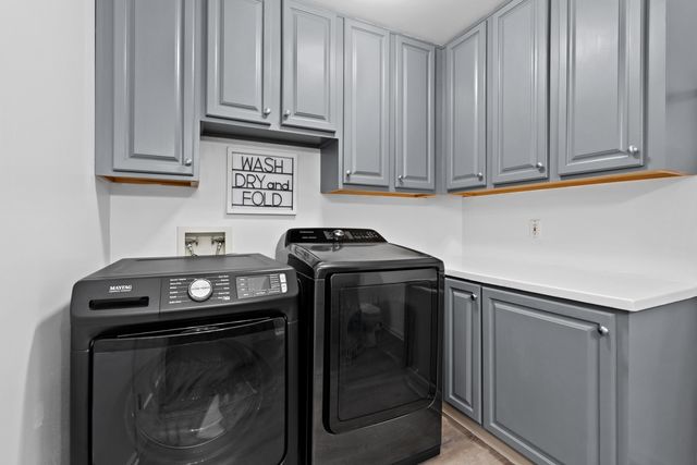 2513 Willow Ridge Drive, Jenison, MI 49428