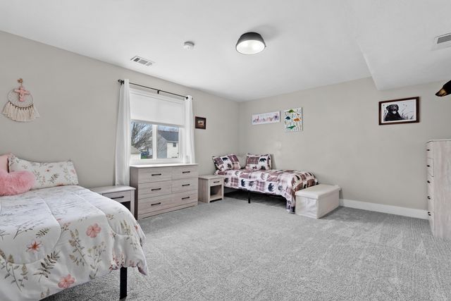 2513 Willow Ridge Drive, Jenison, MI 49428