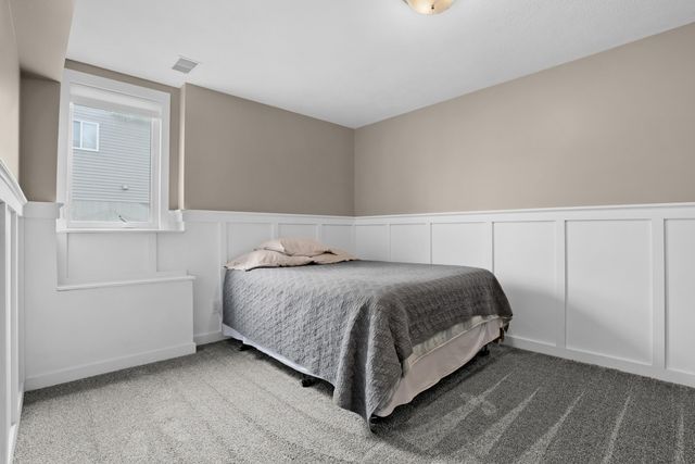 2513 Willow Ridge Drive, Jenison, MI 49428