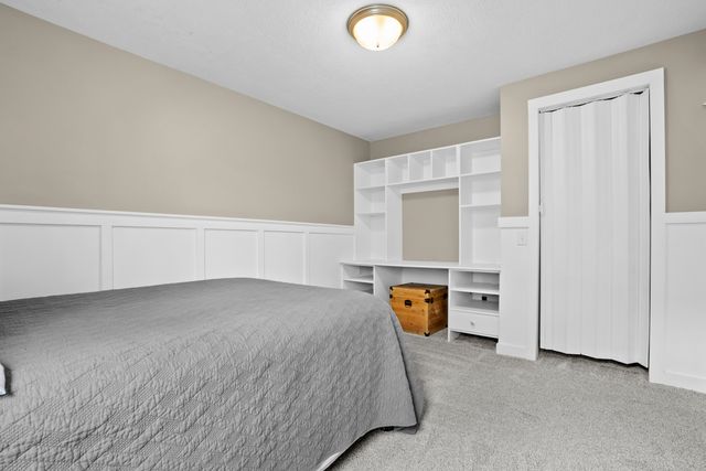 2513 Willow Ridge Drive, Jenison, MI 49428