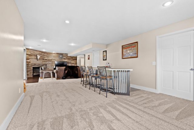 2513 Willow Ridge Drive, Jenison, MI 49428