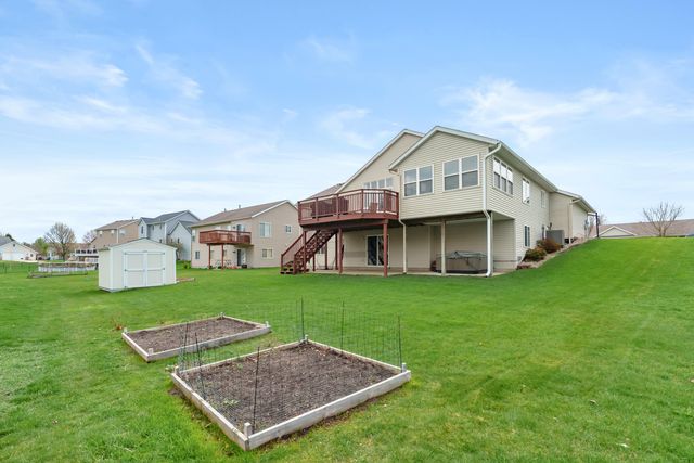 2513 Willow Ridge Drive, Jenison, MI 49428