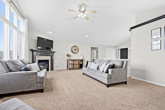 2513 Willow Ridge Drive, Jenison, MI 49428