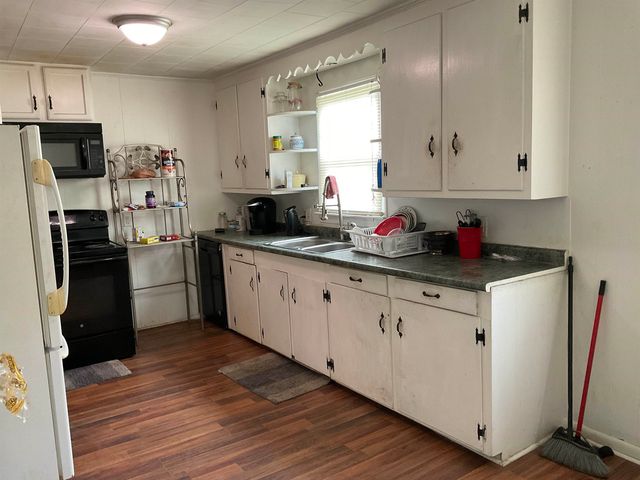 605 W Smith Street, Gaffney, SC 29341