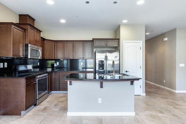 3250 Alps Lane, Clovis, CA 93619