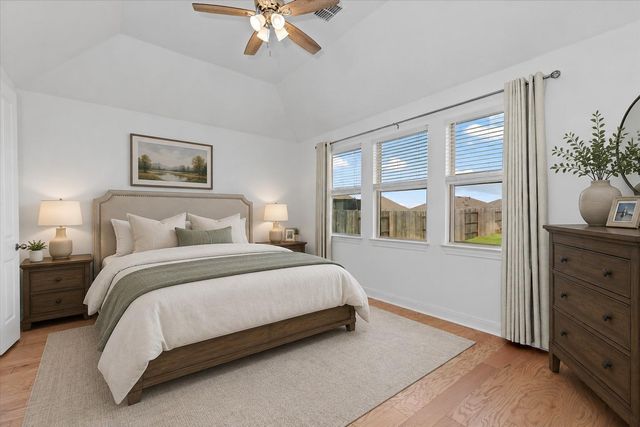 121 Shagbark TRL, Bastrop, TX 78602