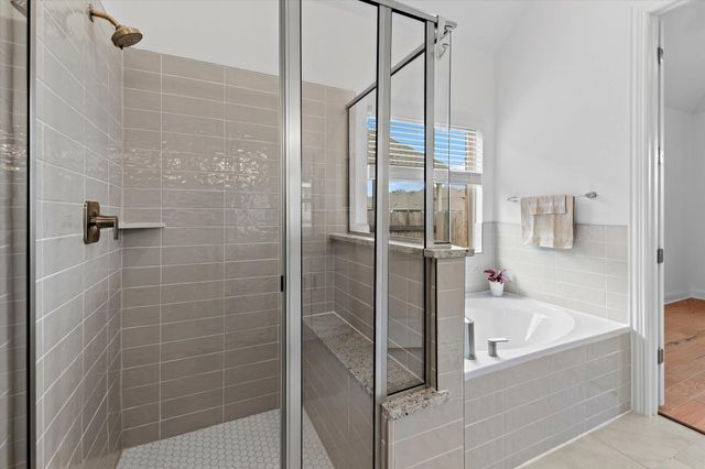 121 Shagbark TRL, Bastrop, TX 78602
