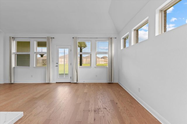 121 Shagbark TRL, Bastrop, TX 78602