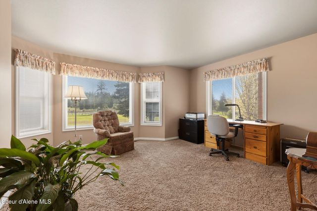 2730 Wrenco Loop, Sandpoint, ID 83864