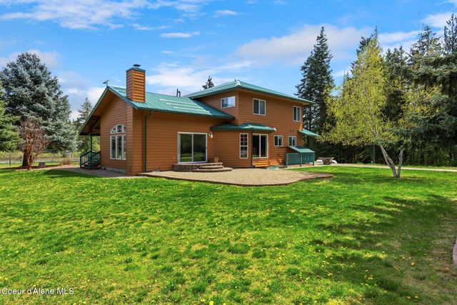2730 Wrenco Loop, Sandpoint, ID 83864