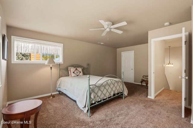 2730 Wrenco Loop, Sandpoint, ID 83864