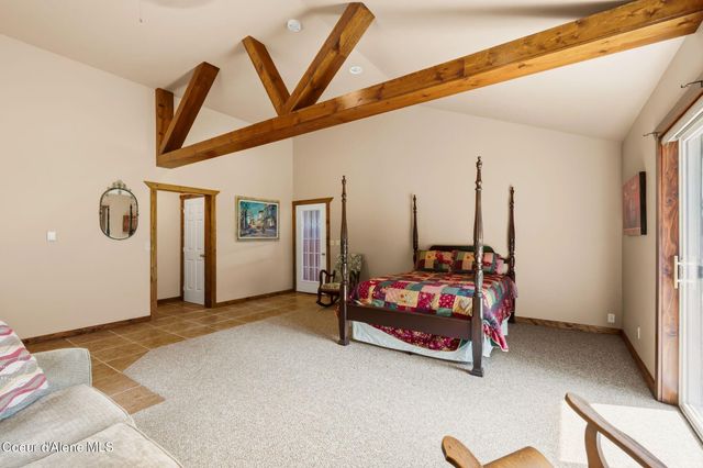 2730 Wrenco Loop, Sandpoint, ID 83864