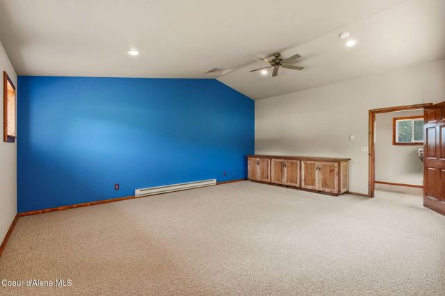 2730 Wrenco Loop, Sandpoint, ID 83864