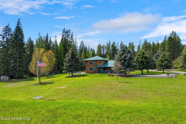 2730 Wrenco Loop, Sandpoint, ID 83864