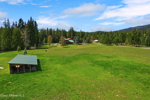 2730 Wrenco Loop, Sandpoint, ID 83864