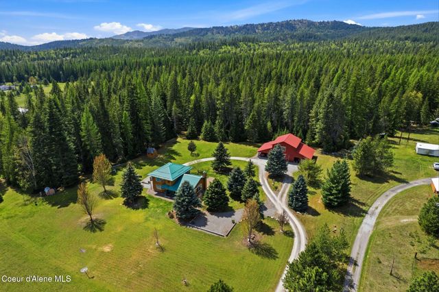 2730 Wrenco Loop, Sandpoint, ID 83864