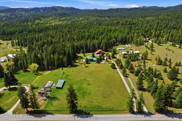 2730 Wrenco Loop, Sandpoint, ID 83864