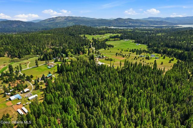 2730 Wrenco Loop, Sandpoint, ID 83864