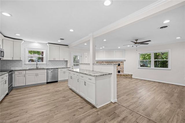 3037 Bow Creek BLVD, Virginia Beach, VA 23452
