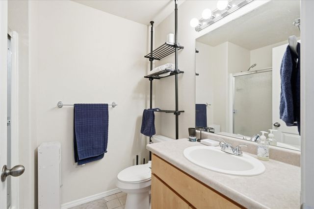 3174 Forest Hills Drive B, Medford, OR 97504