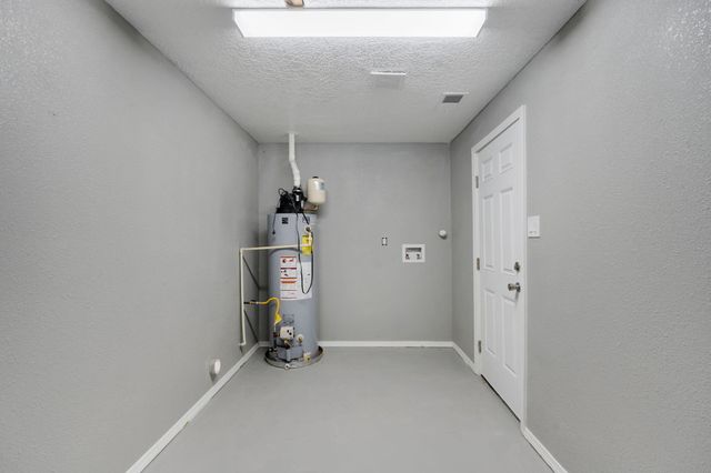 1833 Britt Street NE, Albuquerque, NM 87112