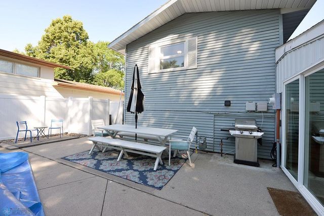 2833 1st Street N, Fargo, ND 58102