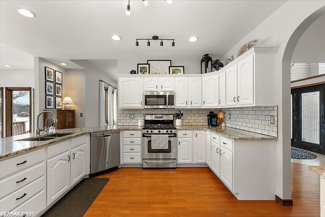 6593 Springborn Road, China Twp, MI 48054