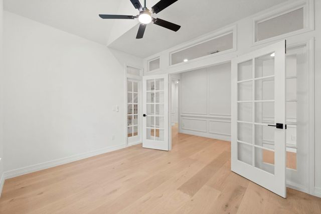 61 W Night Heron Place, The Woodlands, TX 77382