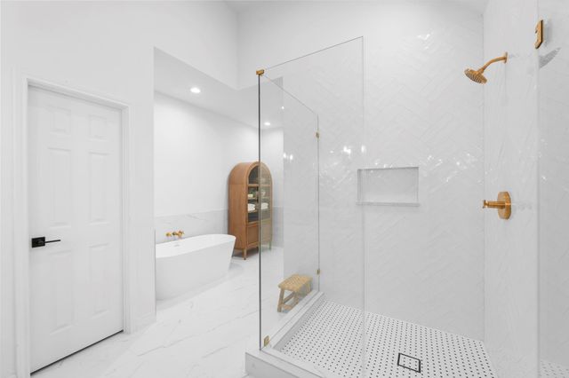 61 W Night Heron Place, The Woodlands, TX 77382