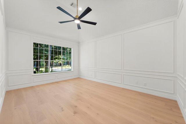 61 W Night Heron Place, The Woodlands, TX 77382