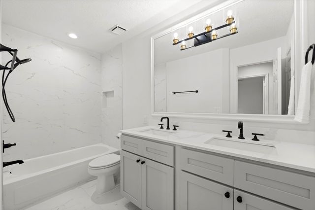 61 W Night Heron Place, The Woodlands, TX 77382