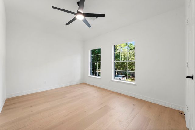 61 W Night Heron Place, The Woodlands, TX 77382