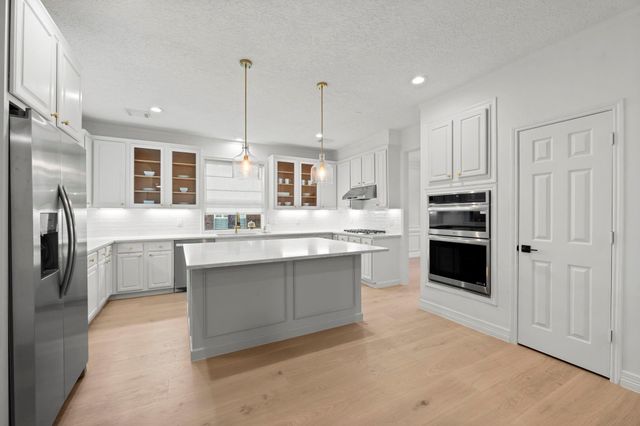 61 W Night Heron Place, The Woodlands, TX 77382