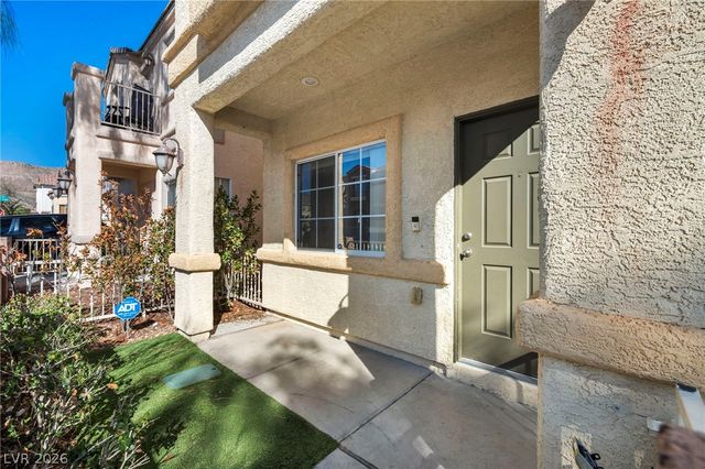 9960 Star Lake Avenue, Las Vegas, NV 89148