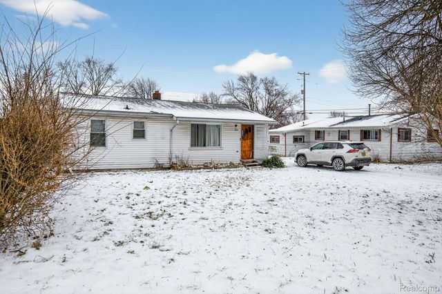 1024 S 24th Street, Buena Vista Charter Township, MI 48601